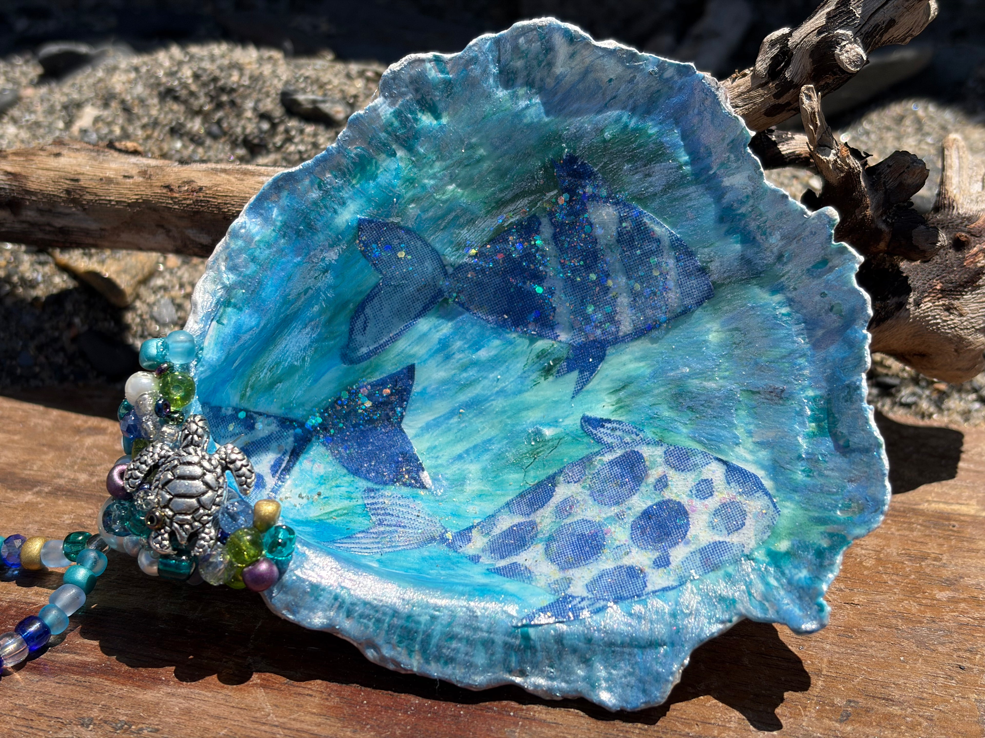 Three Fish 4" Oyster Shell Ornament