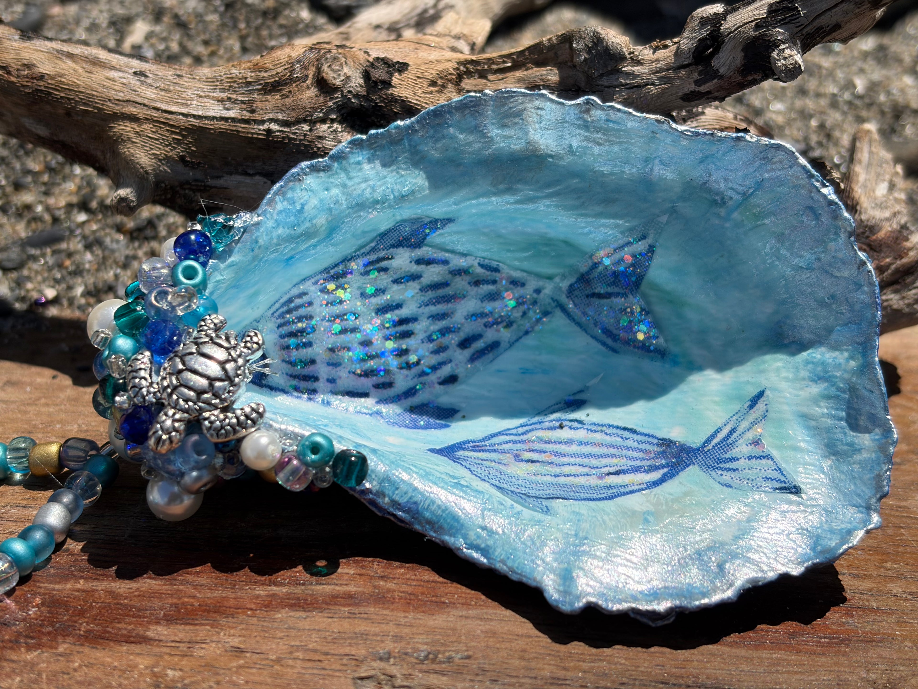 Two Fish Oyster Ornament 3.5"