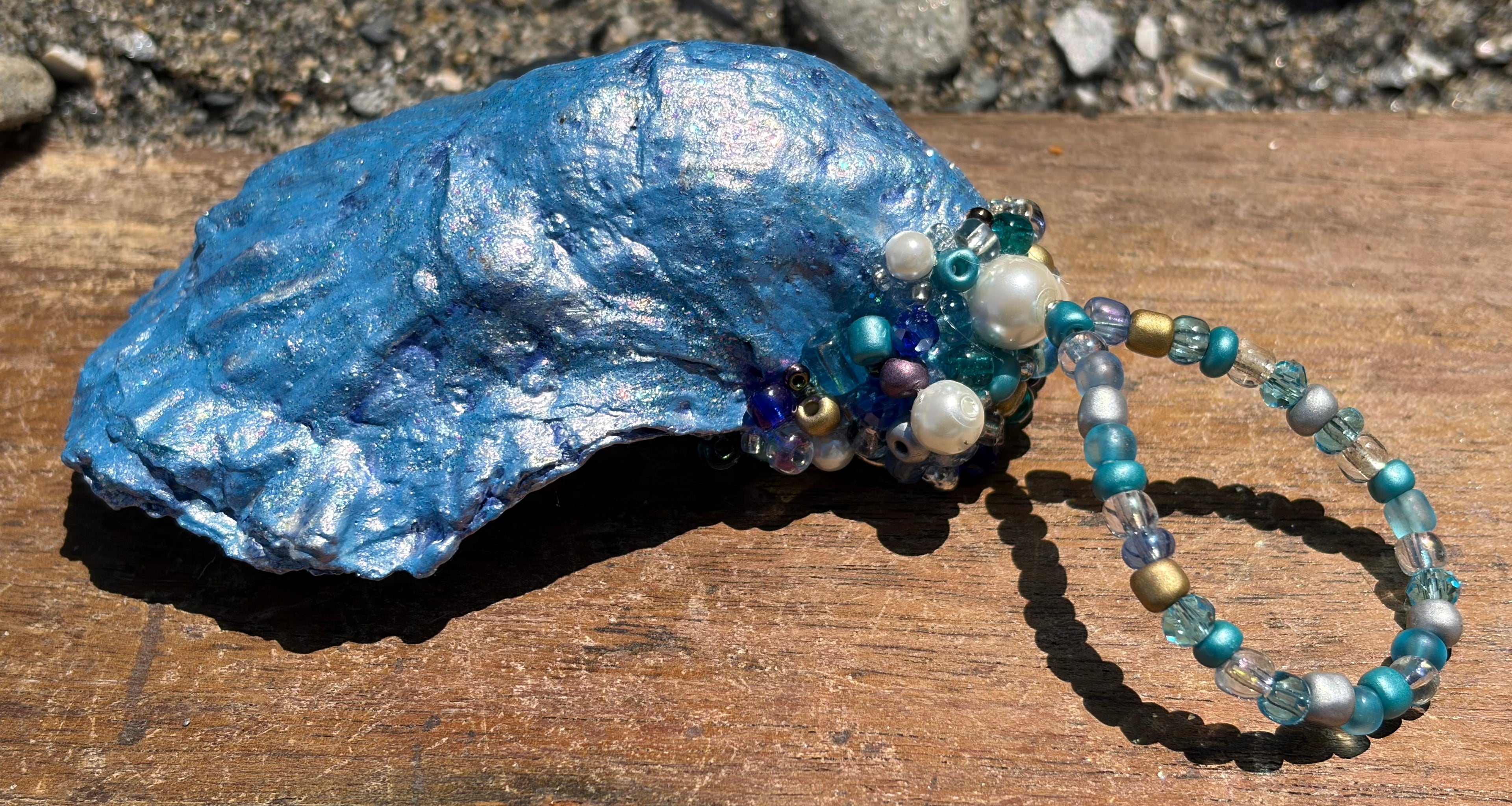 Two Fish Oyster Ornament 3.5"